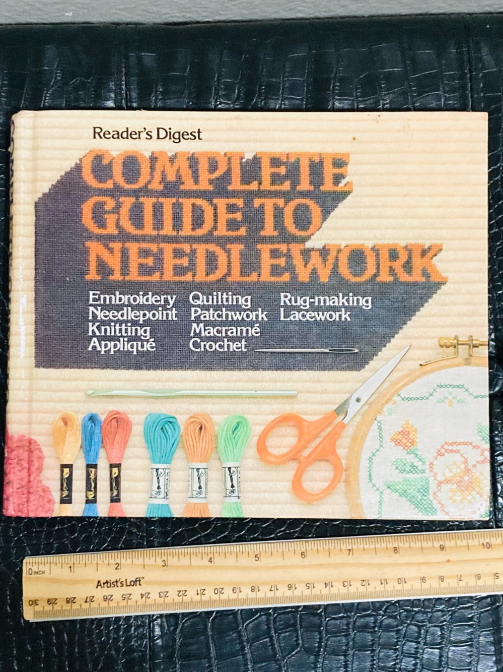 Reader's Digest Complete Guide to Needlework